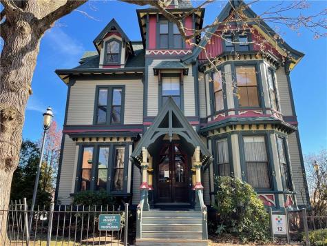 12 Charter Oak Place Hartford CT 06106