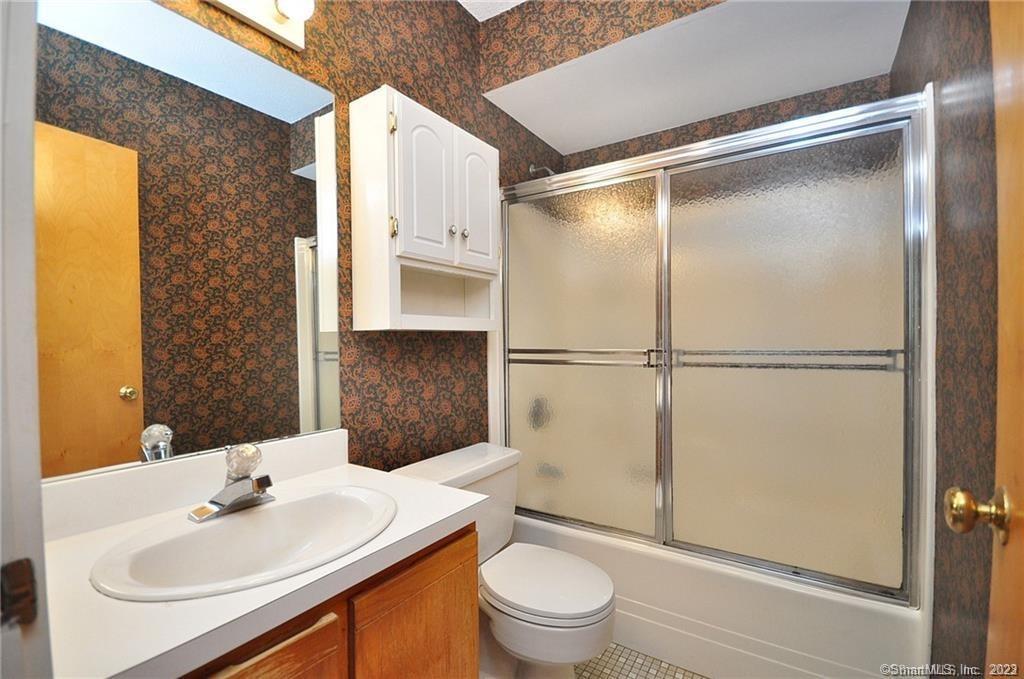 12 Charter Oak Place Hartford CT 06106