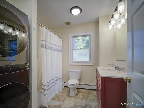 422 West River Road Orange CT 06477