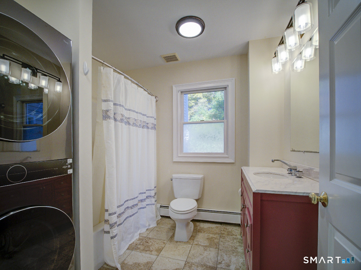 422 West River Road Orange CT 06477