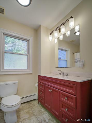422 West River Road Orange CT 06477