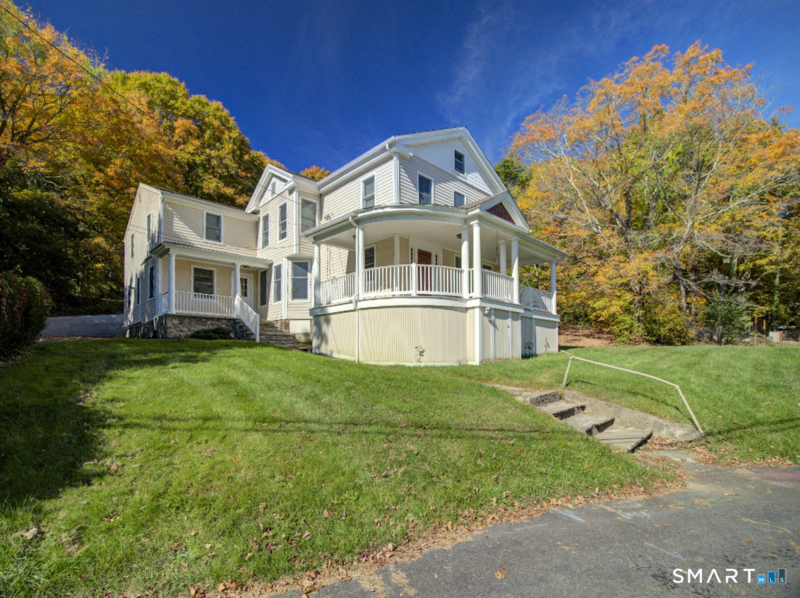 422 West River Road Orange CT 06477