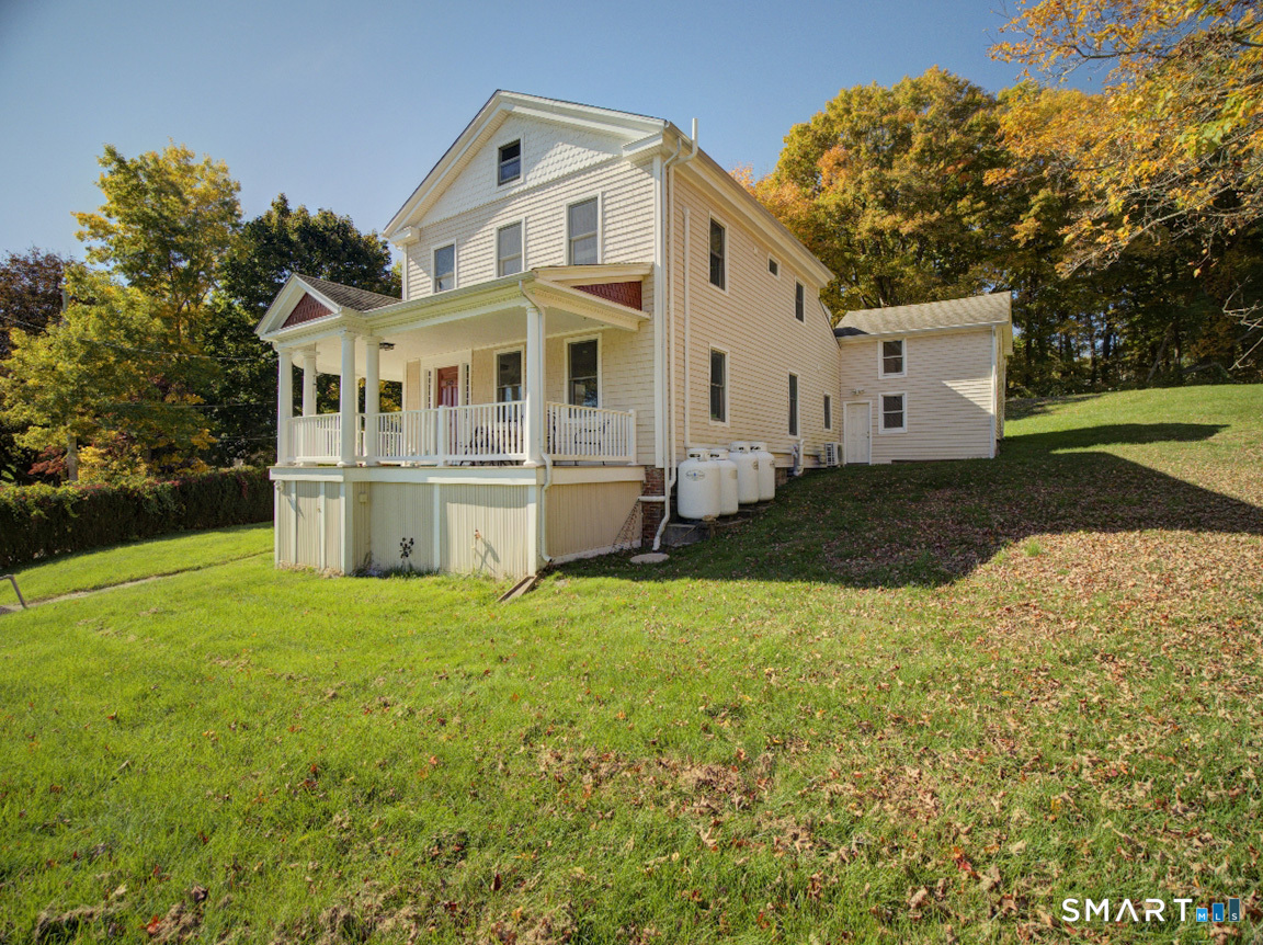422 West River Road Orange CT 06477