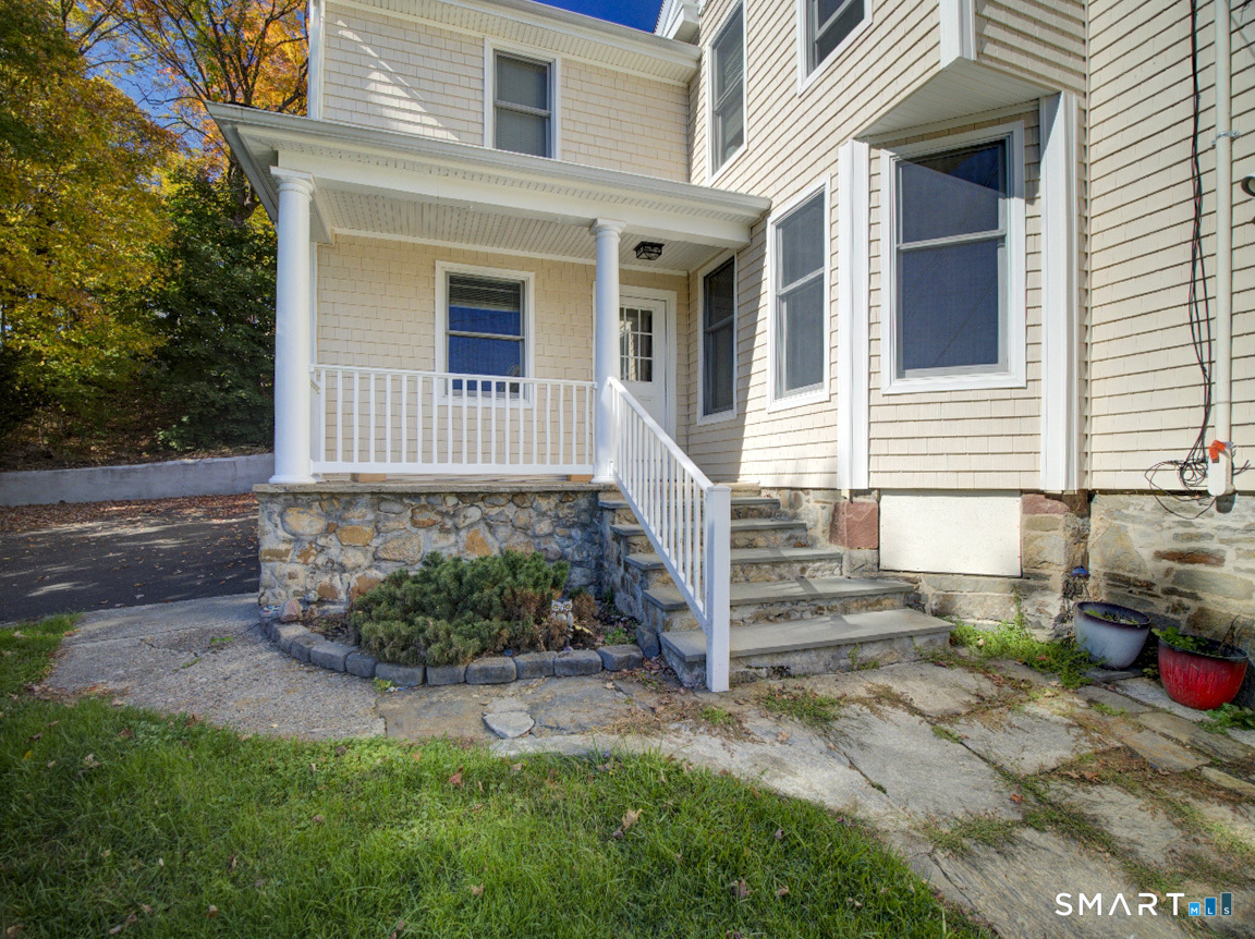 422 West River Road Orange CT 06477
