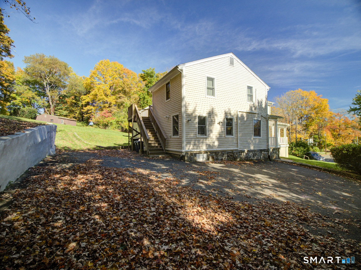 422 West River Road Orange CT 06477