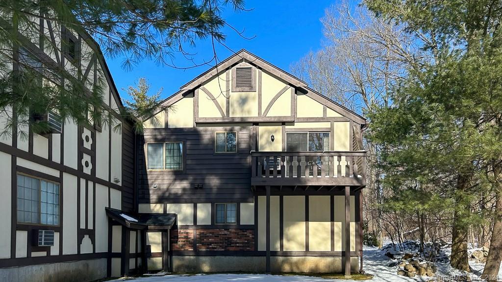 8 Derby Court Brookfield CT 06804