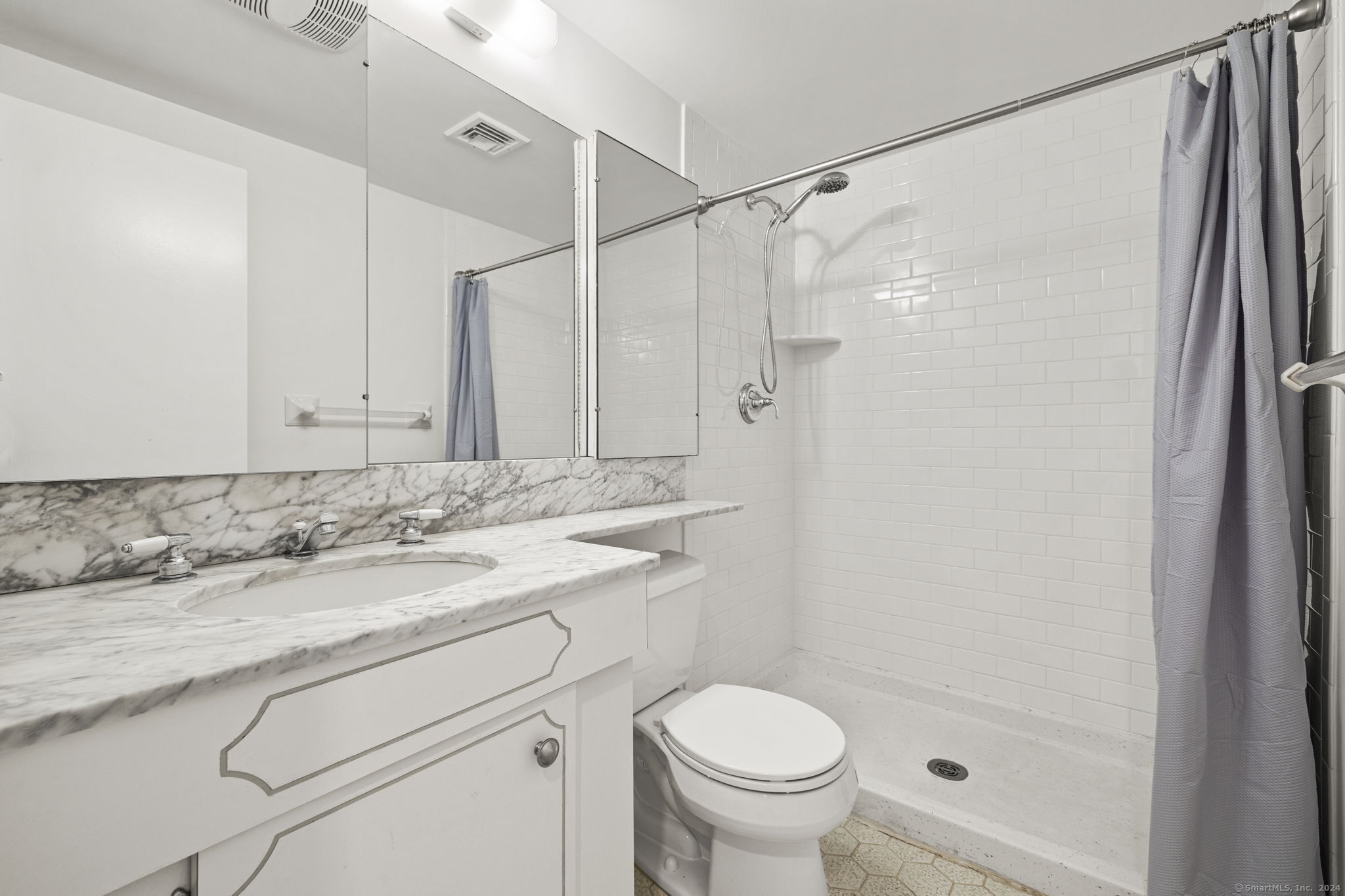 1153 Stratfield Road Fairfield CT 06825