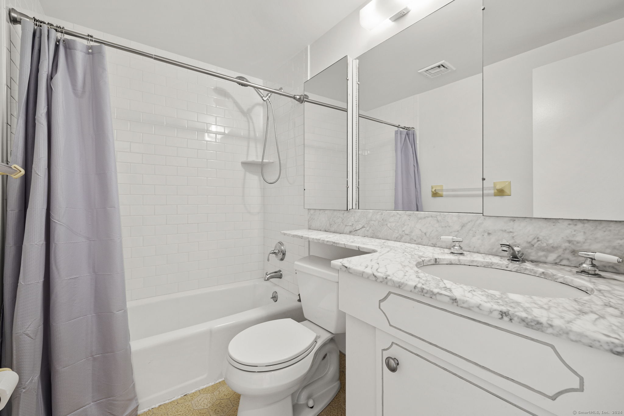 1153 Stratfield Road Fairfield CT 06825
