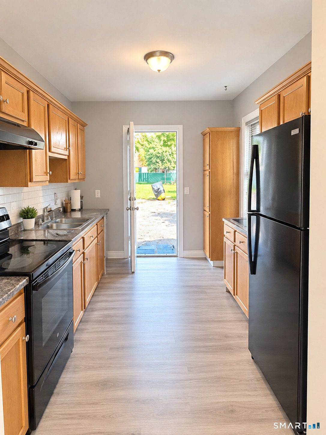 16 Case Street Hartford CT 06105