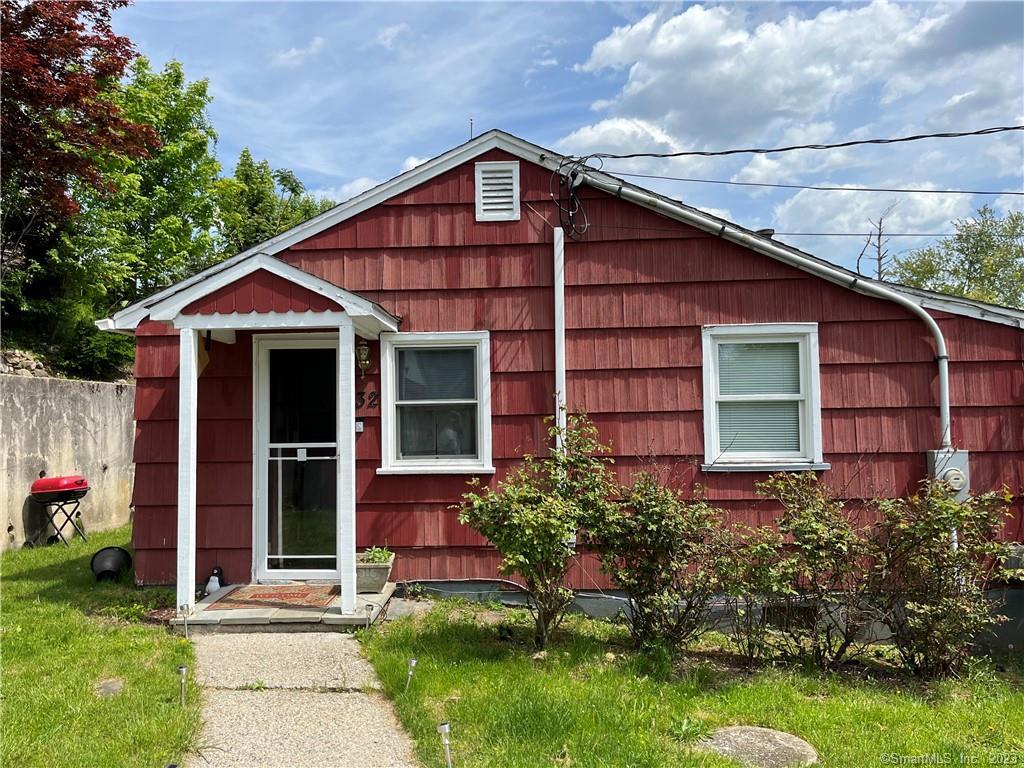 32 Kellogg Street Brookfield CT 06804