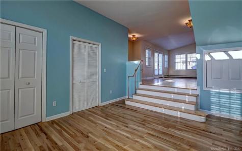 22 Usher Street Milford CT 06460
