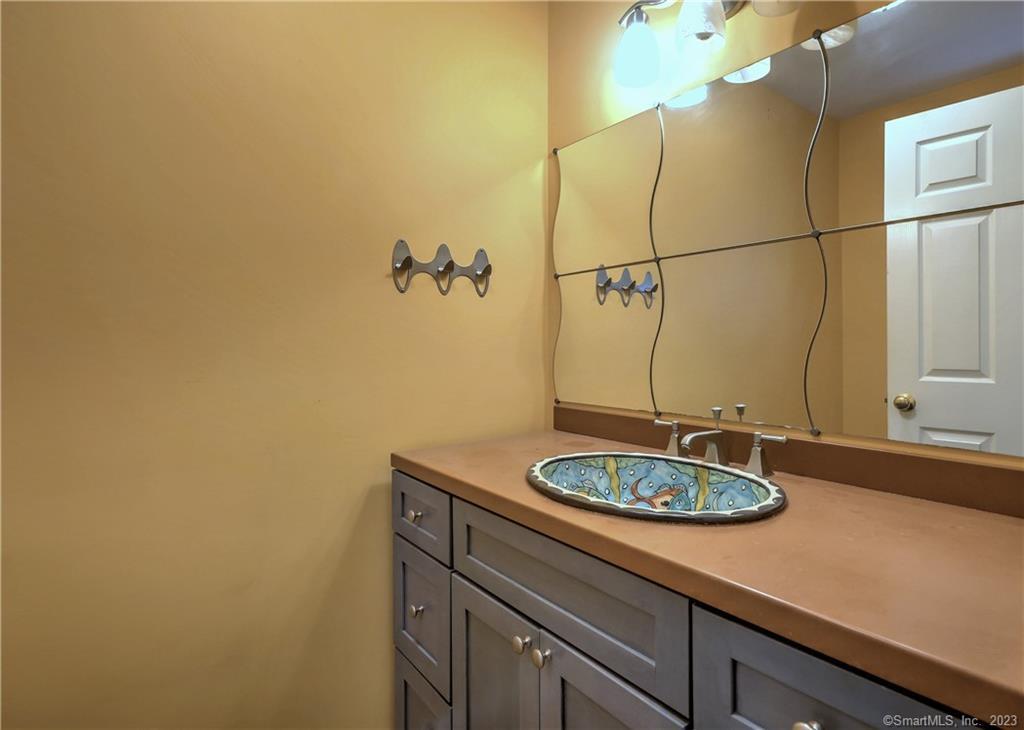 22 Usher Street Milford CT 06460