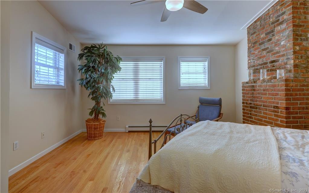 22 Usher Street Milford CT 06460