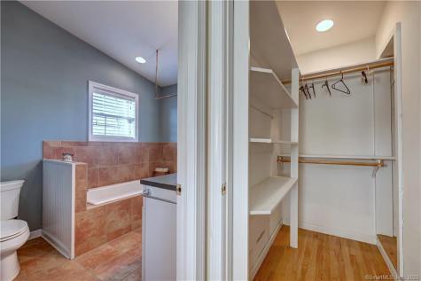 22 Usher Street Milford CT 06460