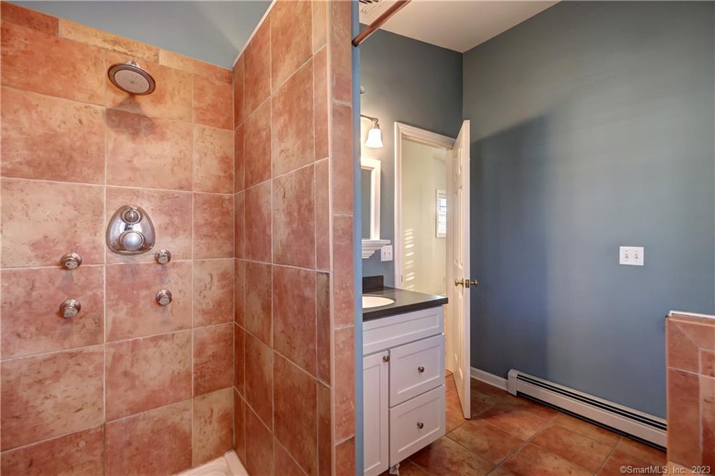 22 Usher Street Milford CT 06460