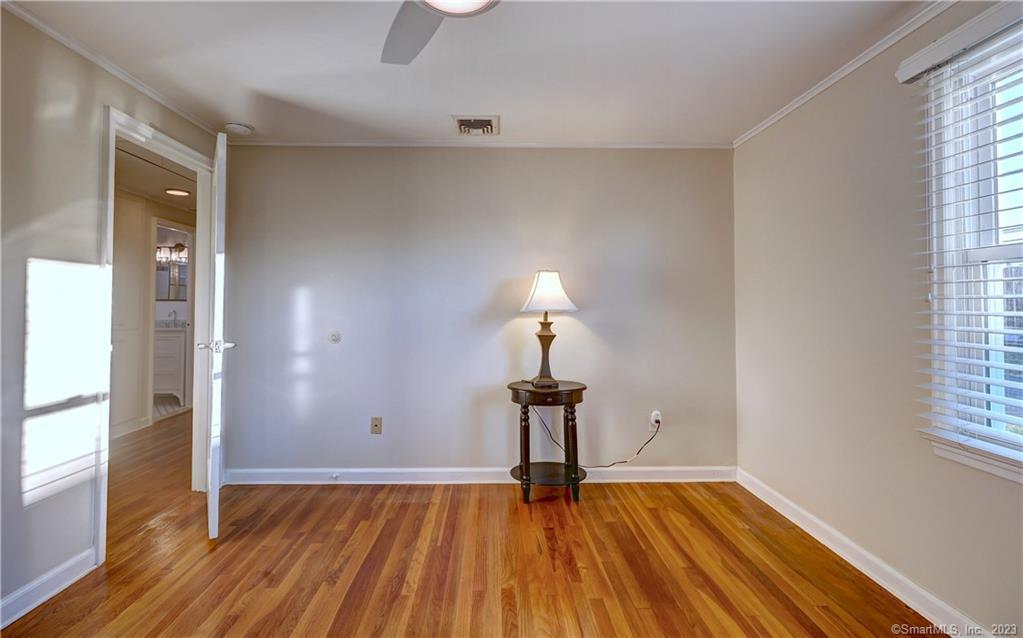 22 Usher Street Milford CT 06460