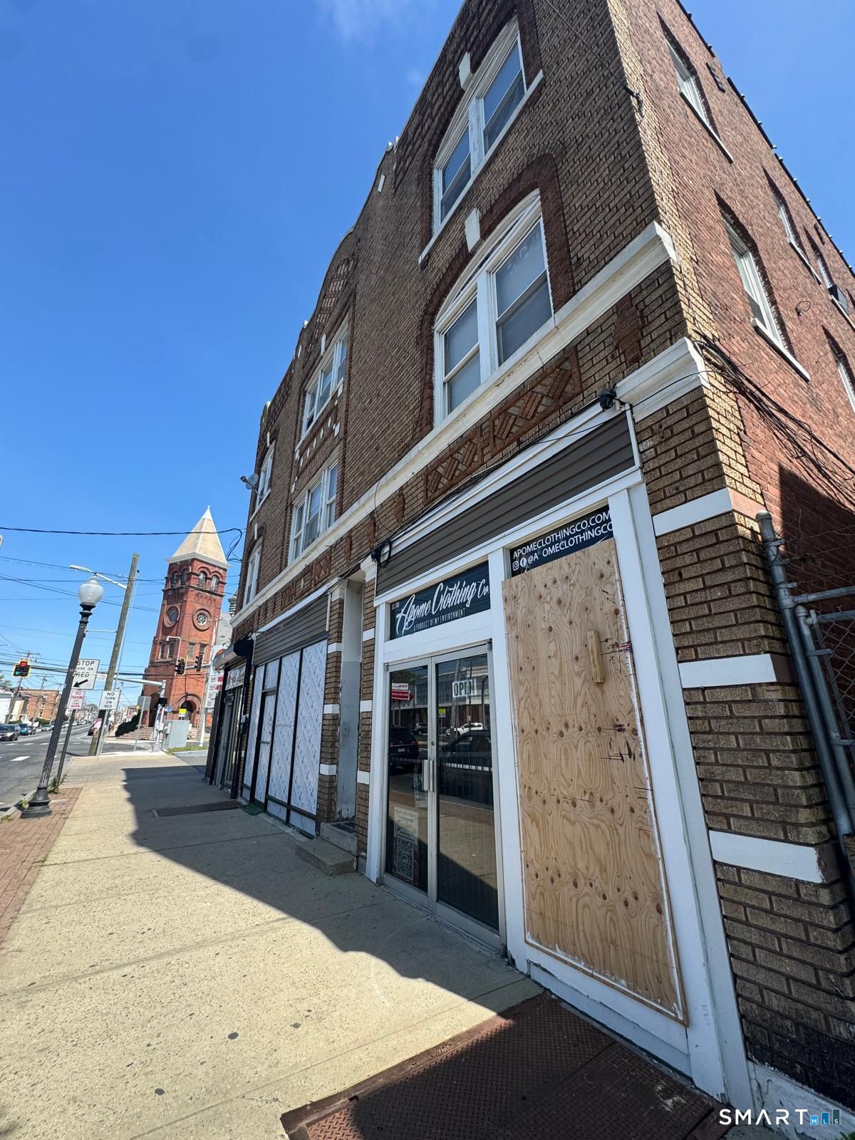 Bridgeport CT, 2066 Main Street, Unit b3