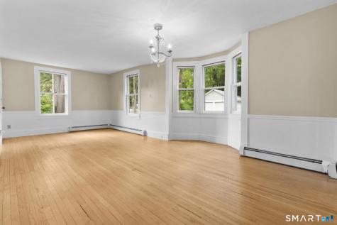84 New Road Avon CT 06001