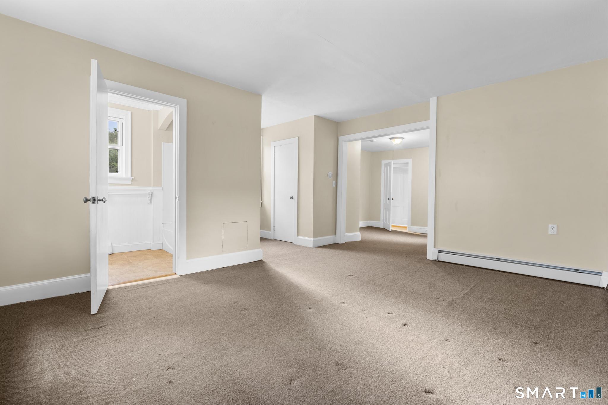 84 New Road Avon CT 06001