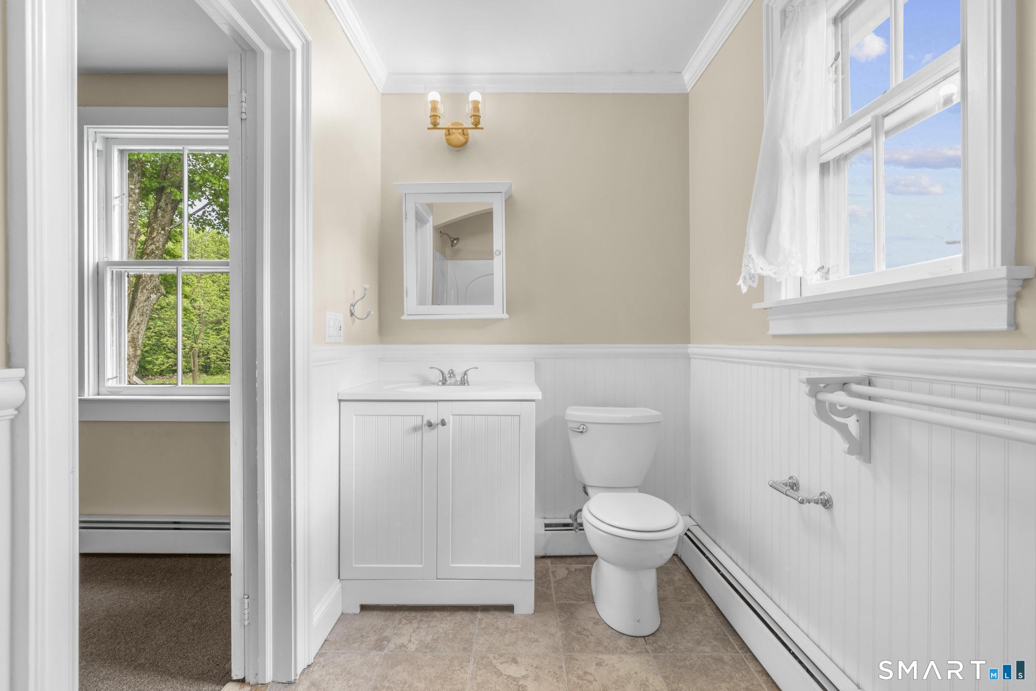 84 New Road Avon CT 06001