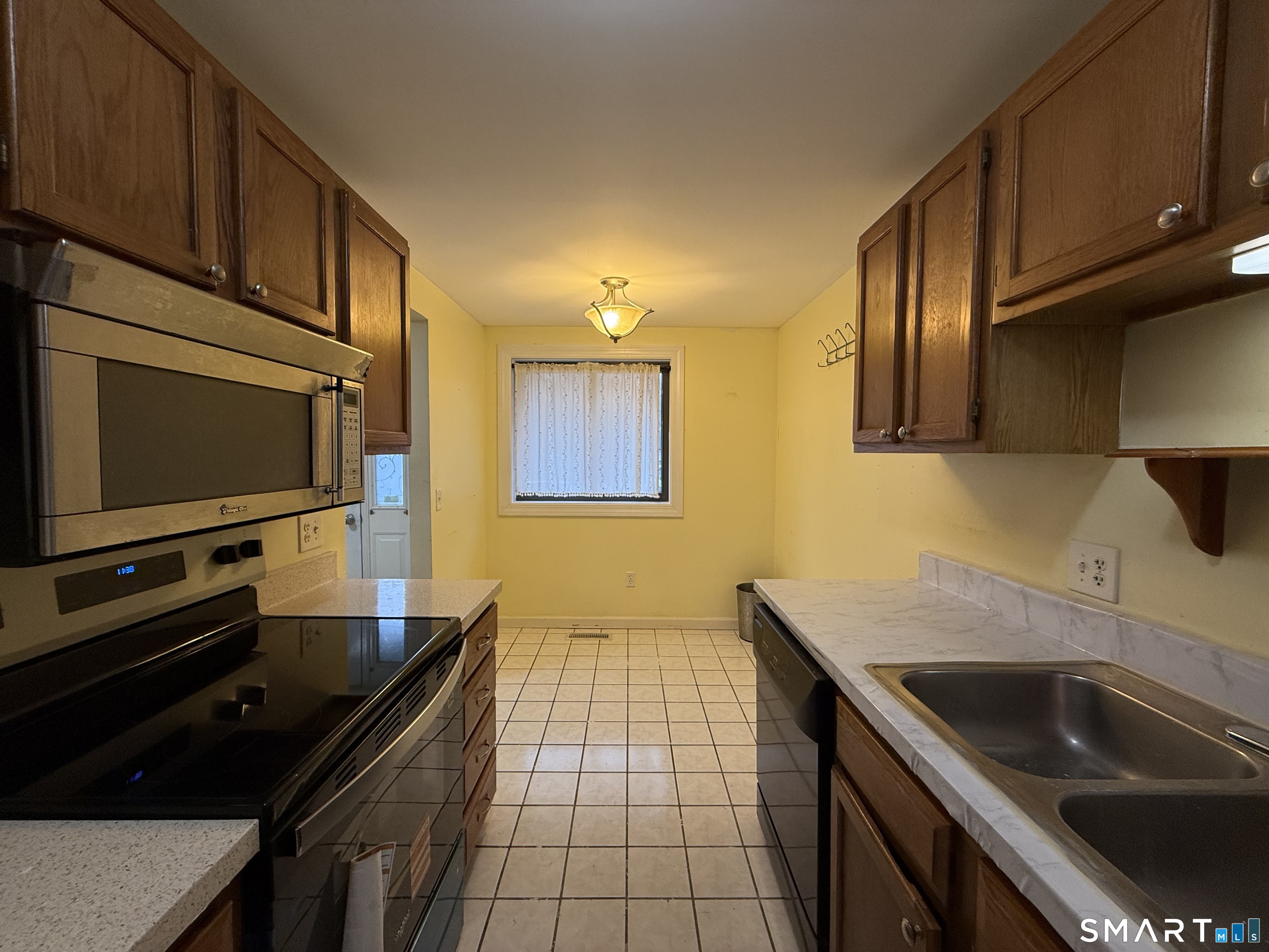 32 Upper Pattagansett Road East Lyme CT 06333
