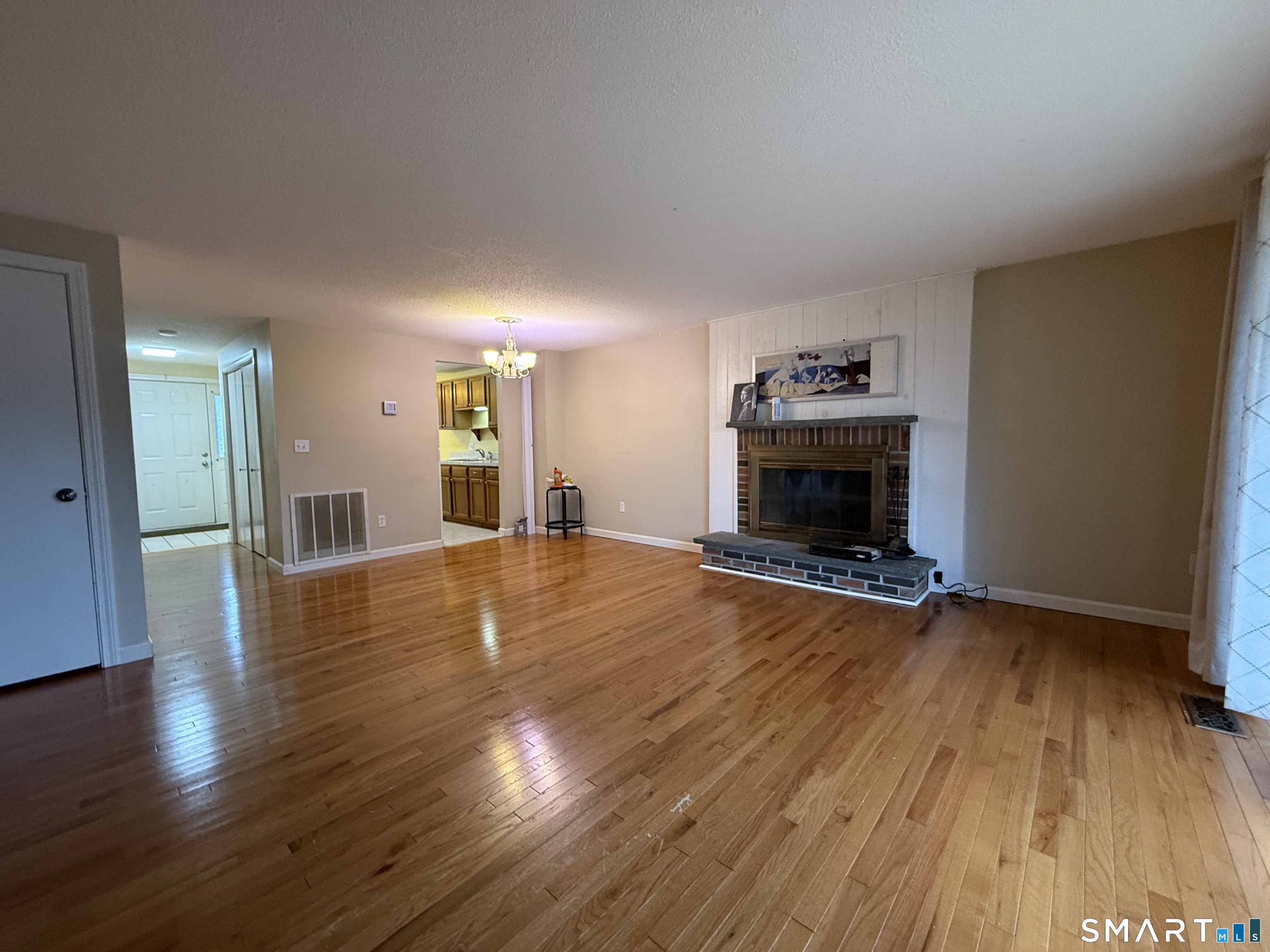 32 Upper Pattagansett Road East Lyme CT 06333