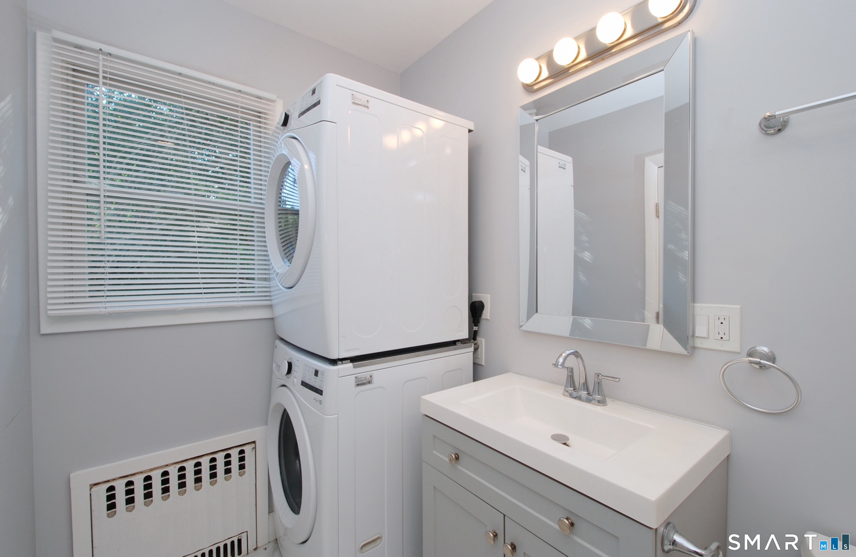 16 Fowler Street Stamford CT 06905