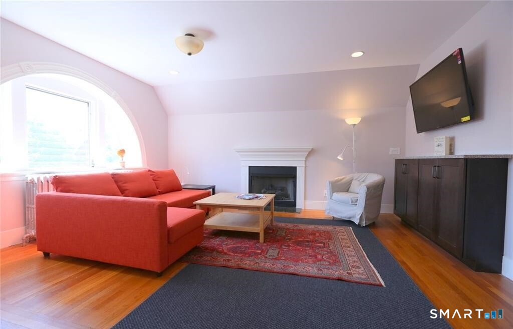 392 Orange Street New Haven CT 06511