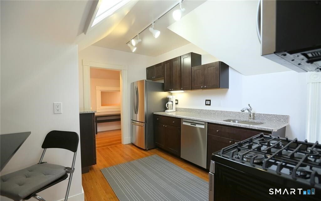 392 Orange Street New Haven CT 06511