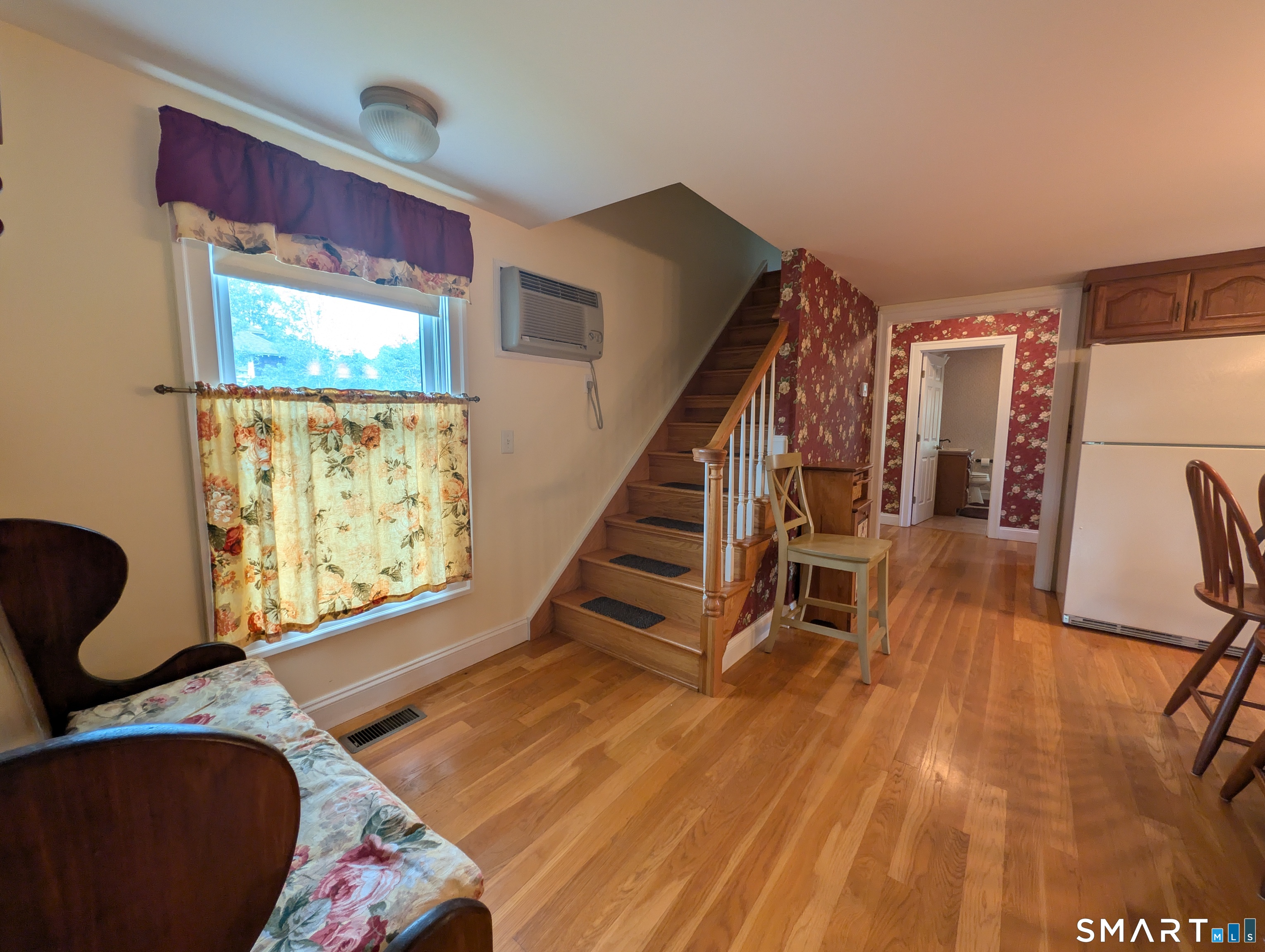 10 Shore Road Waterford CT 06385