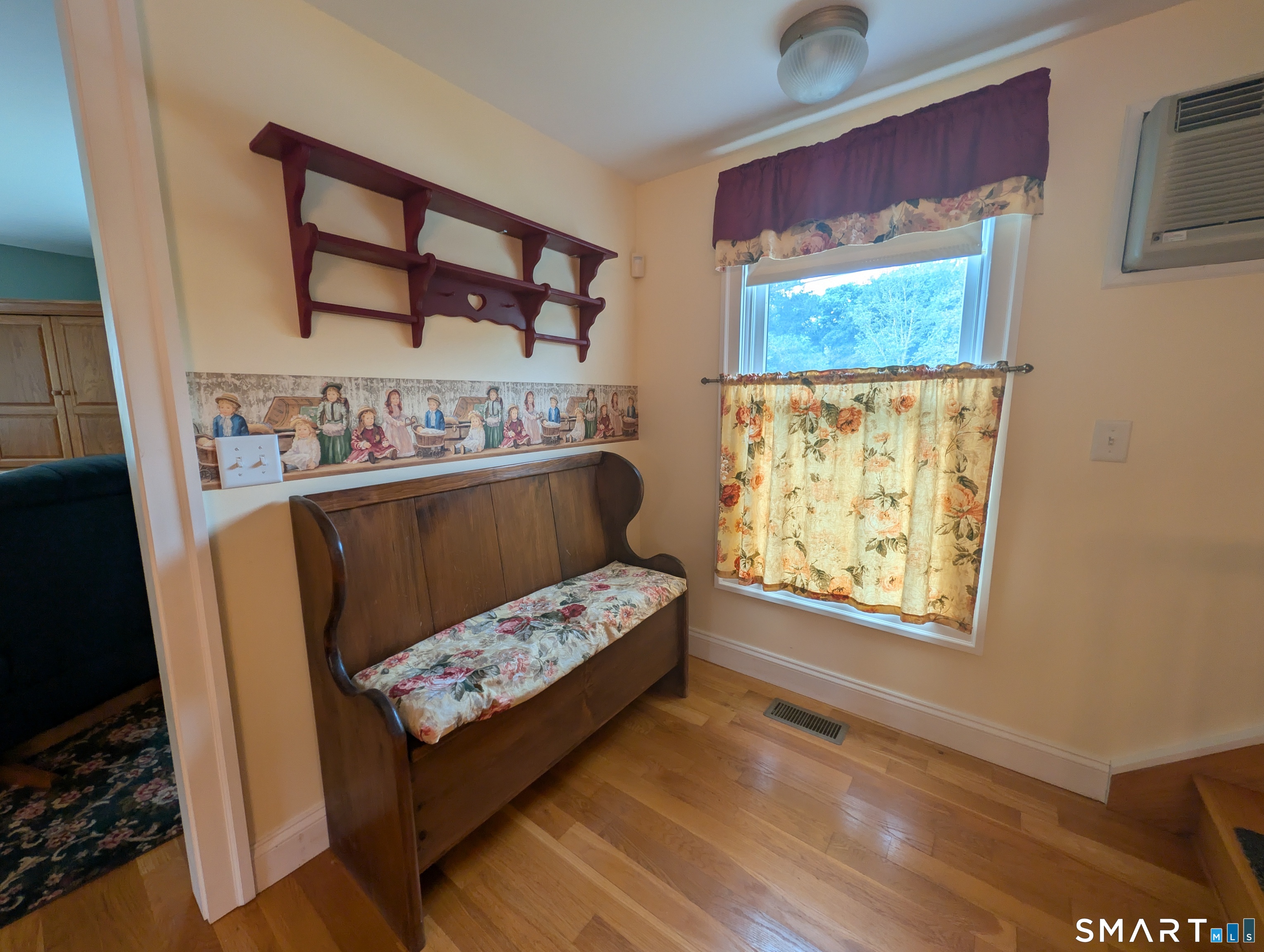 10 Shore Road Waterford CT 06385