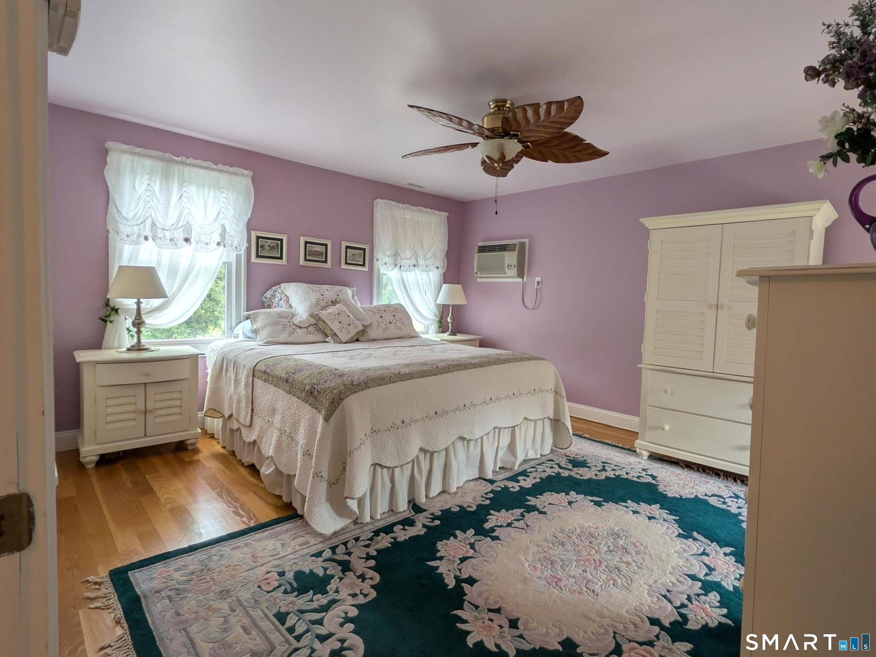 10 Shore Road Waterford CT 06385