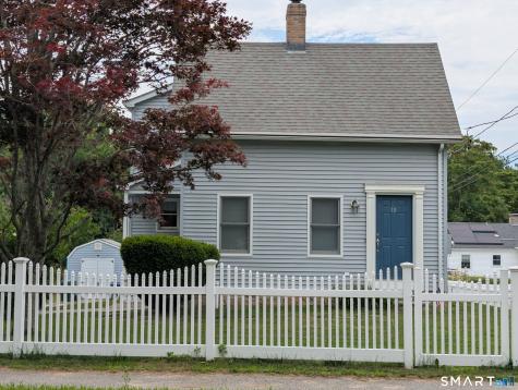 10 Shore Road Waterford CT 06385