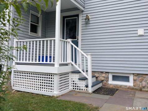 10 Shore Road Waterford CT 06385