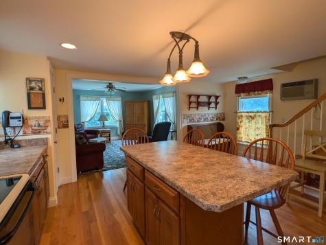 10 Shore Road Waterford CT 06385