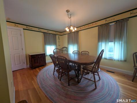 10 Shore Road Waterford CT 06385