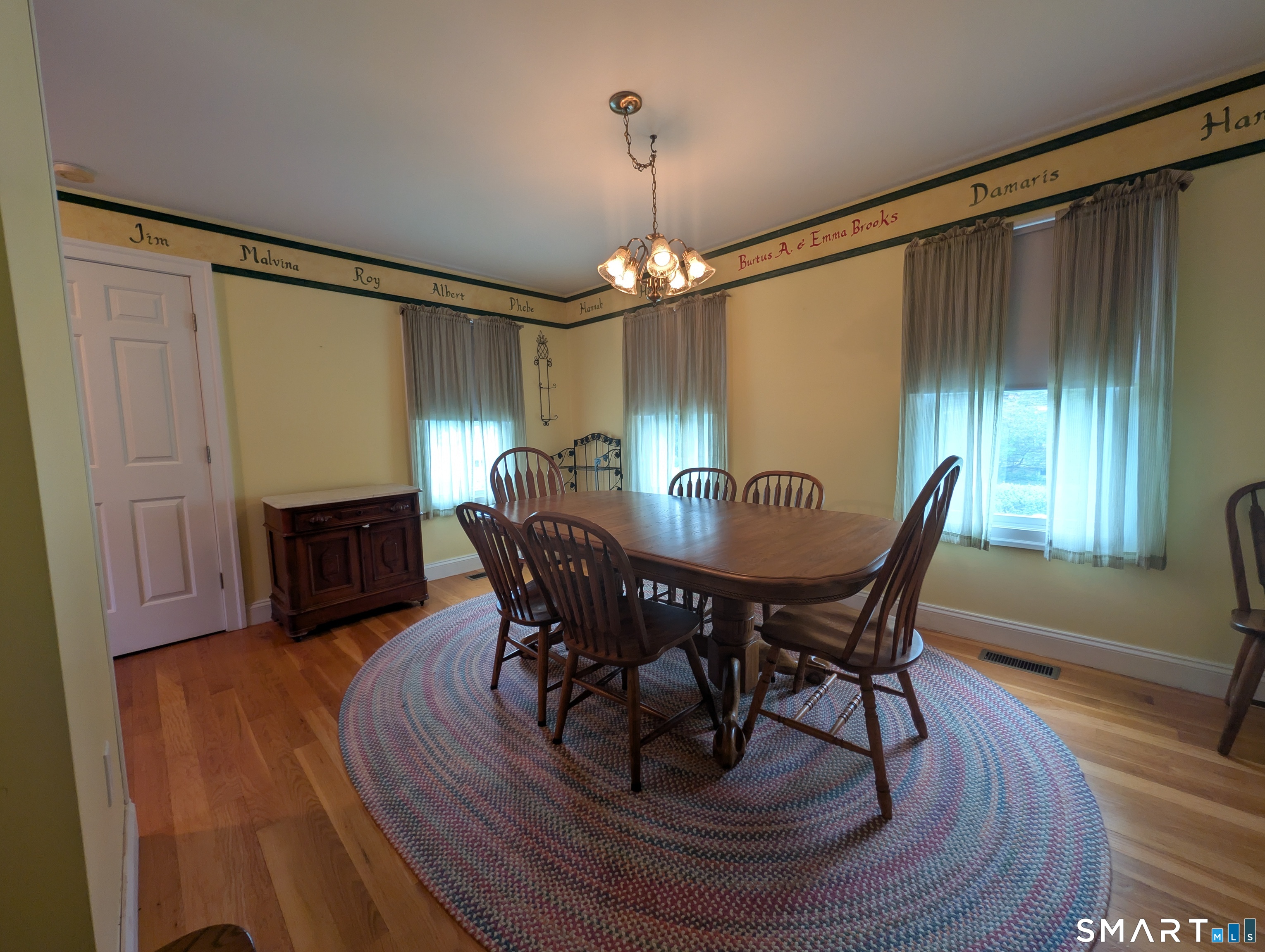 10 Shore Road Waterford CT 06385