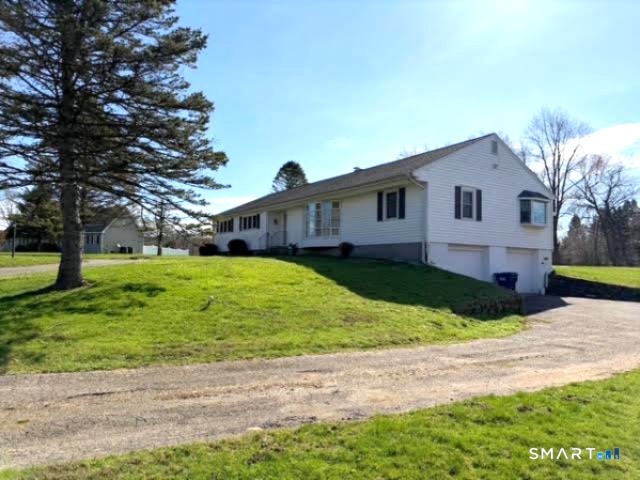 16 Clearview Drive Woodbridge CT 06525