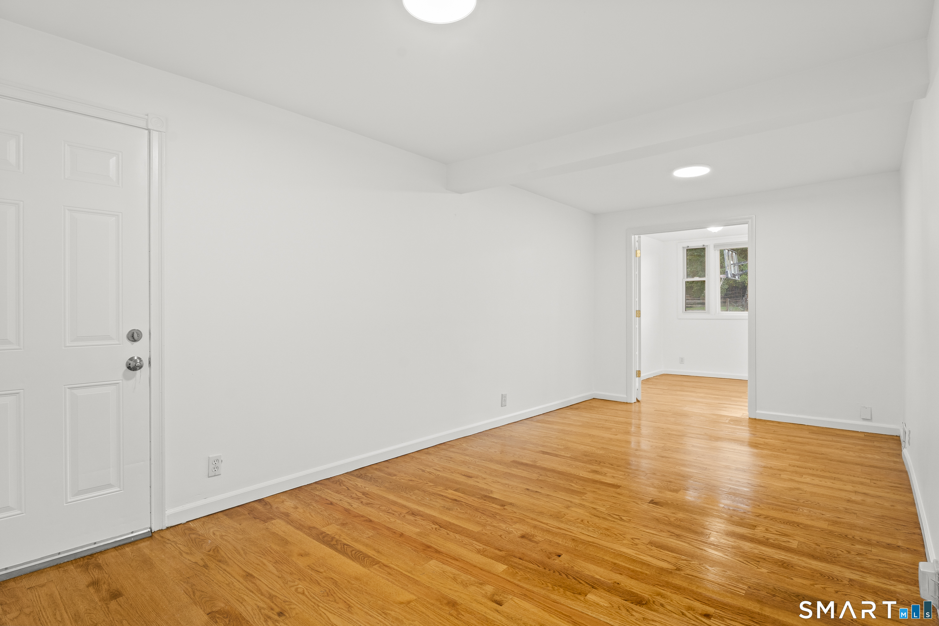 32 Poplar Street Trumbull CT 06611