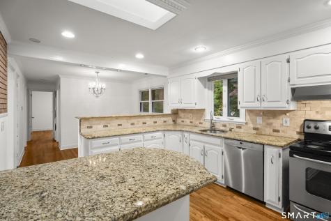 32 Poplar Street Trumbull CT 06611