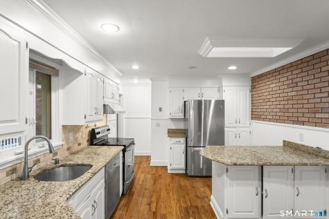 32 Poplar Street Trumbull CT 06611