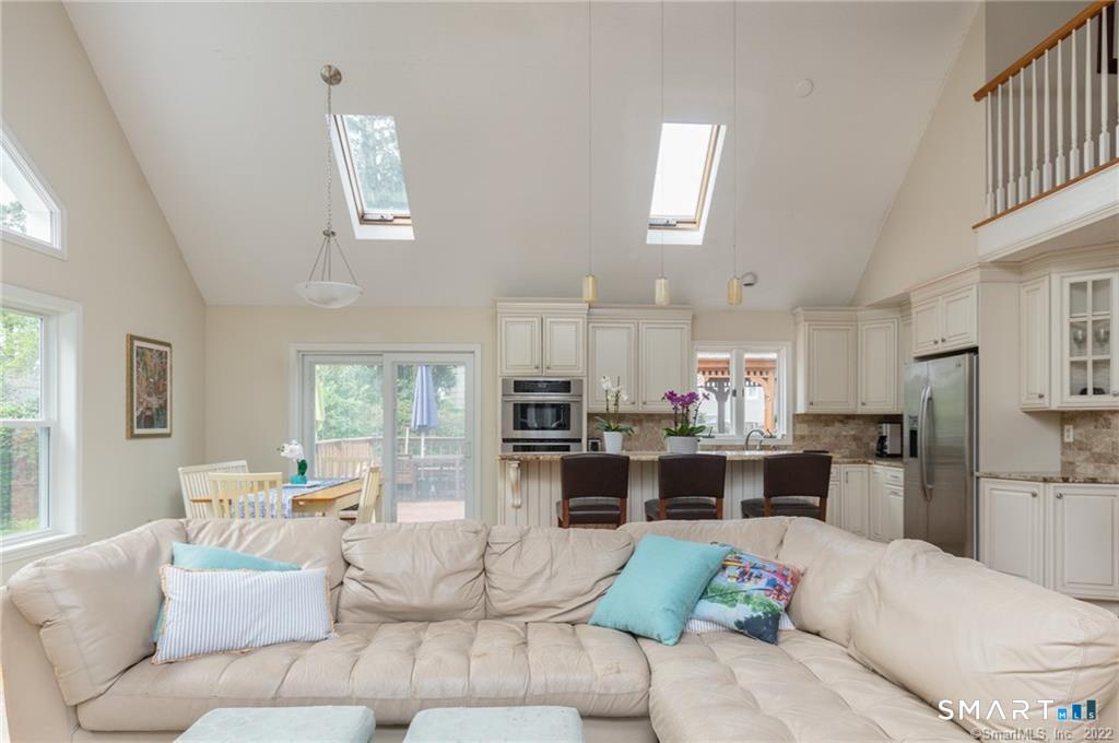 5 Mariners Way Branford CT 06405