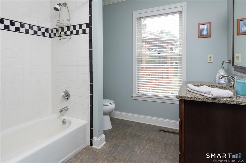 5 Mariners Way Branford CT 06405