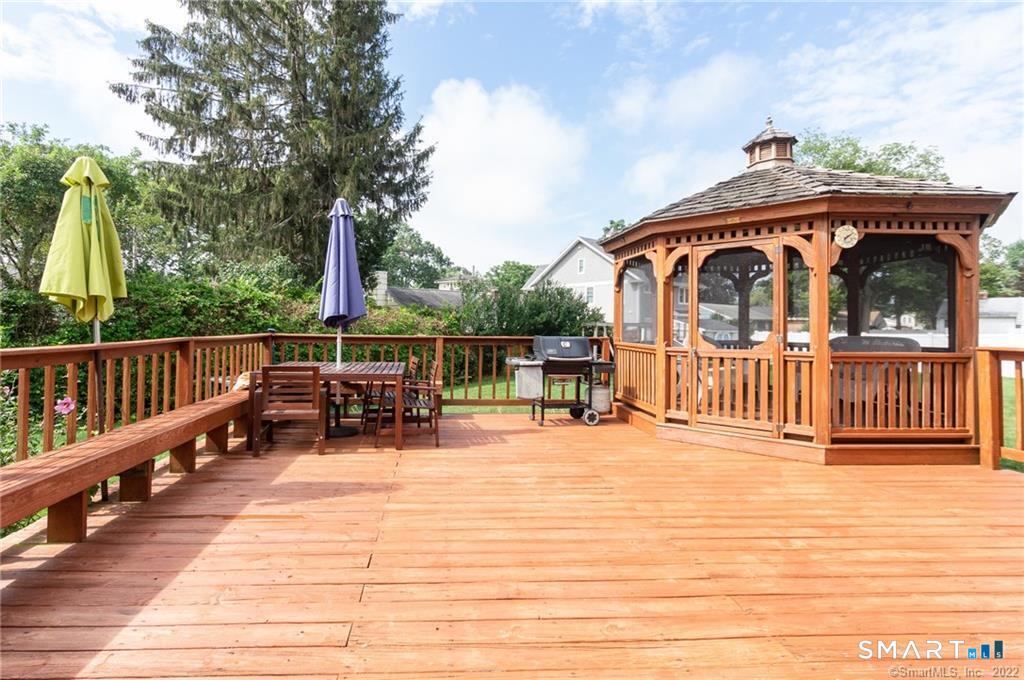 5 Mariners Way Branford CT 06405
