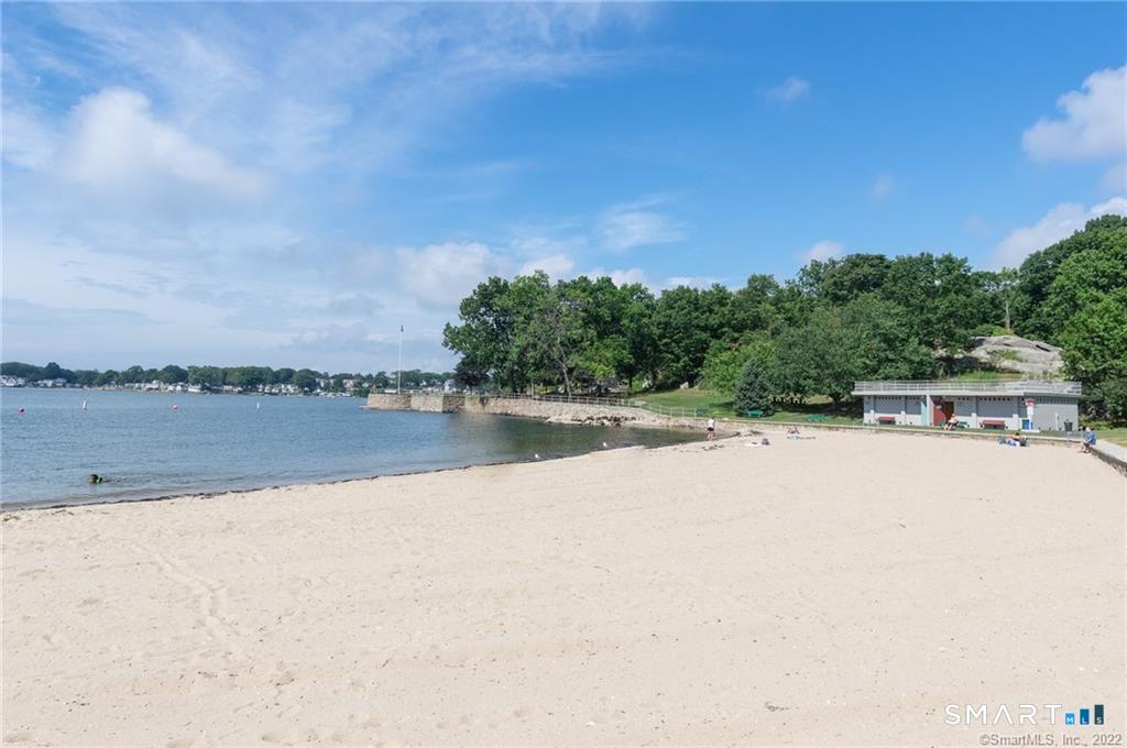 5 Mariners Way Branford CT 06405