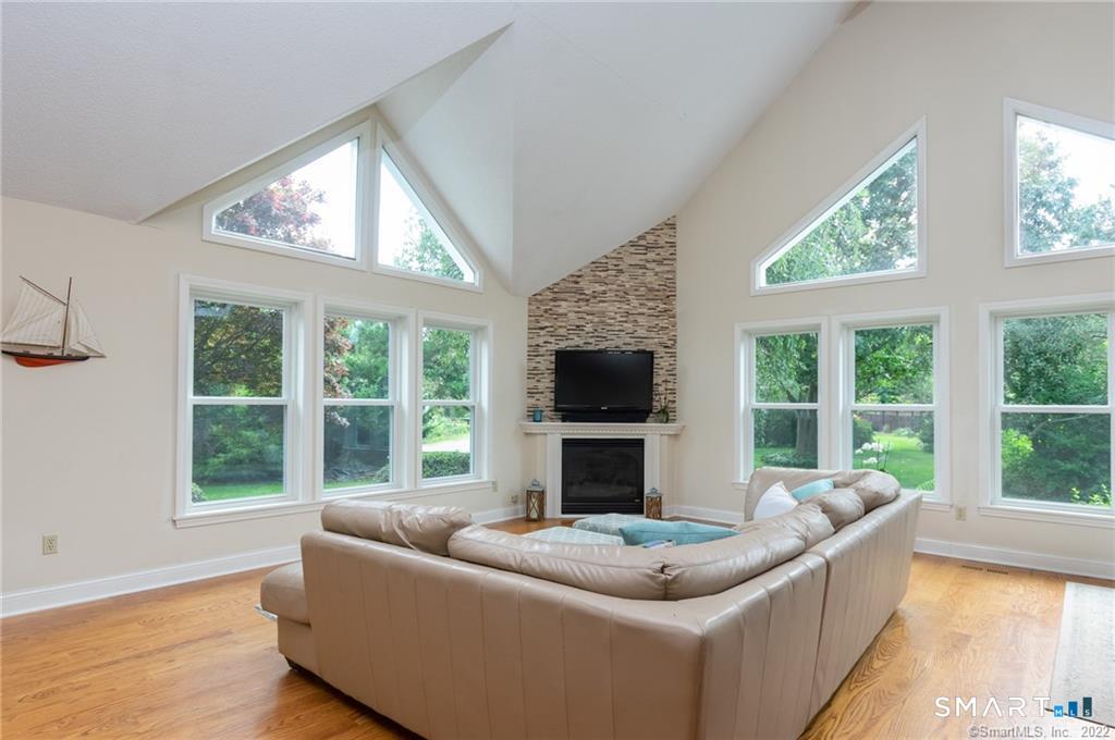 5 Mariners Way Branford CT 06405