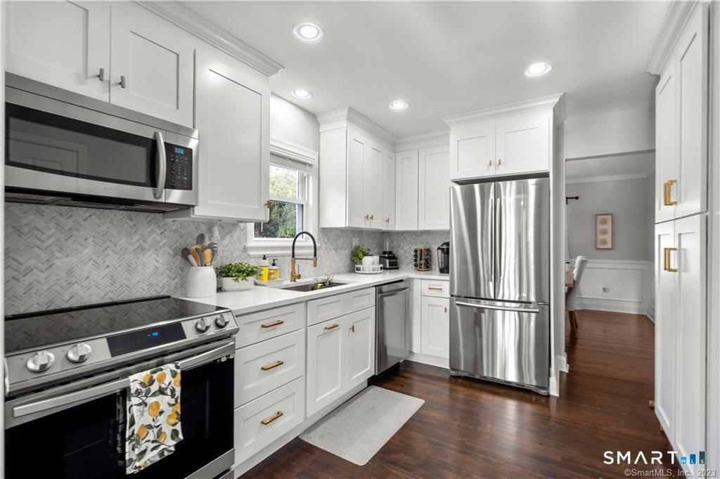 71 Woodside Avenue Oxford CT 06478