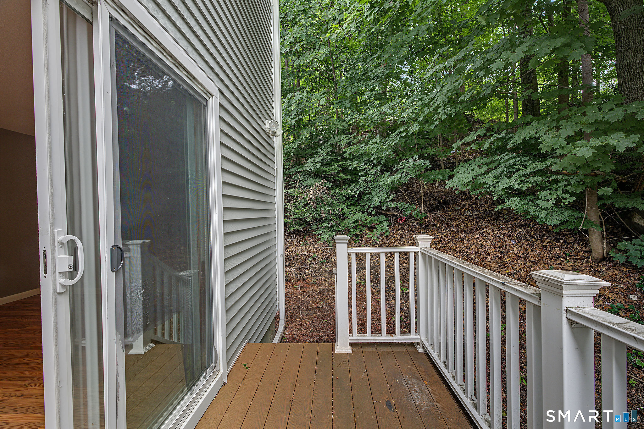 6 Irving Place Danbury CT 06810