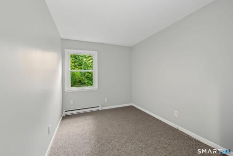 6 Irving Place Danbury CT 06810