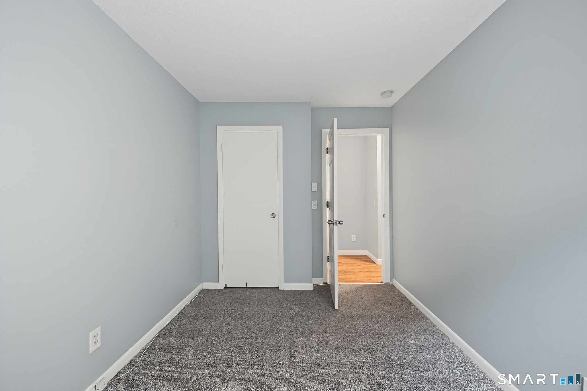 6 Irving Place Danbury CT 06810